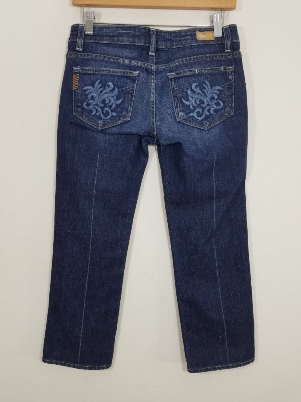 PAIGE Premium Embroidered Back Pockets Capri Jeans Blue Size 27